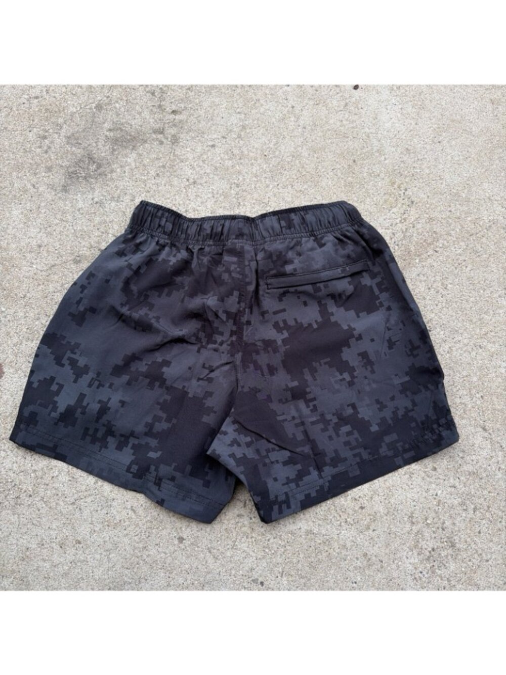 Cove Shorts Mens 36 Camo Gray Black Athletic Gym 5" Inseam Drawstring - Picture 6 of 7